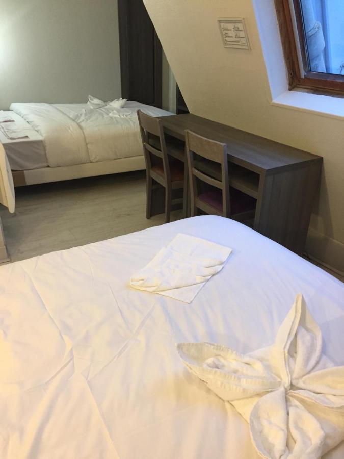 Pax Hotel Paříž Exteriér fotografie
