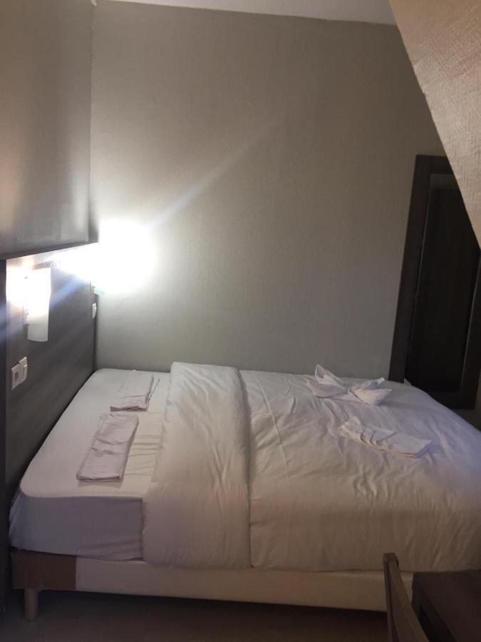 Pax Hotel Paříž Exteriér fotografie